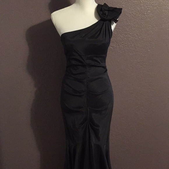 Cache Dresses & Skirts - Beautiful Black Formal Dress